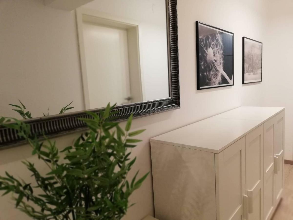 Bruna Zagreb Bagian luar foto