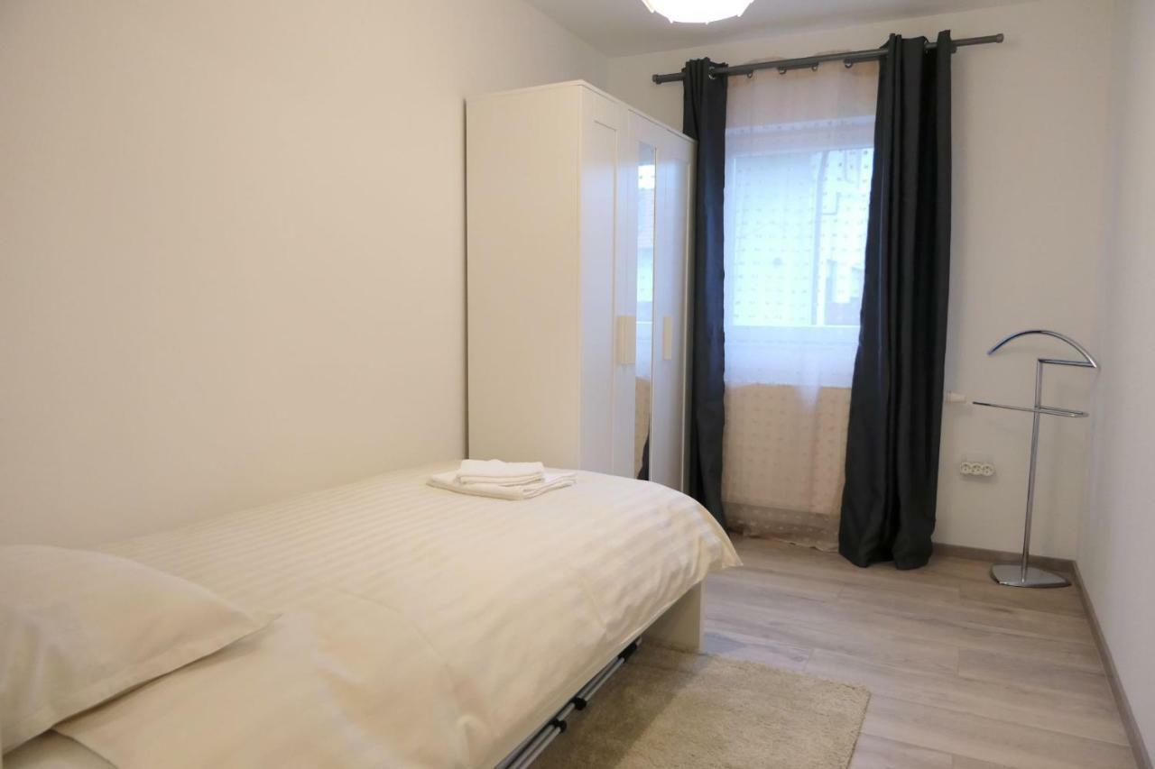 Bruna Zagreb Bagian luar foto