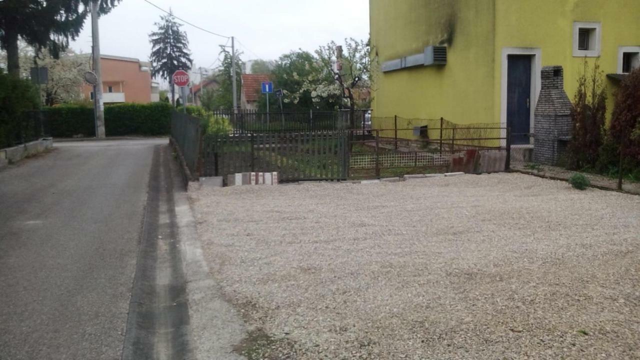 Bruna Zagreb Bagian luar foto